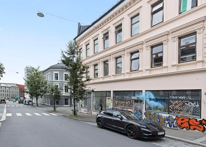 Modern And Bright In Appartement